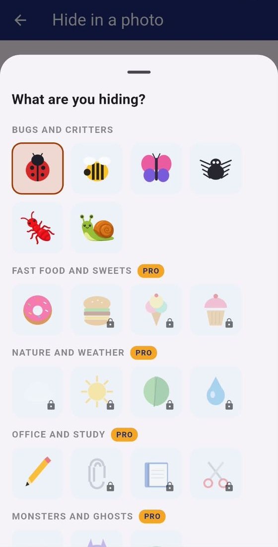 The figure picker, showing themed packs of small objects to hide